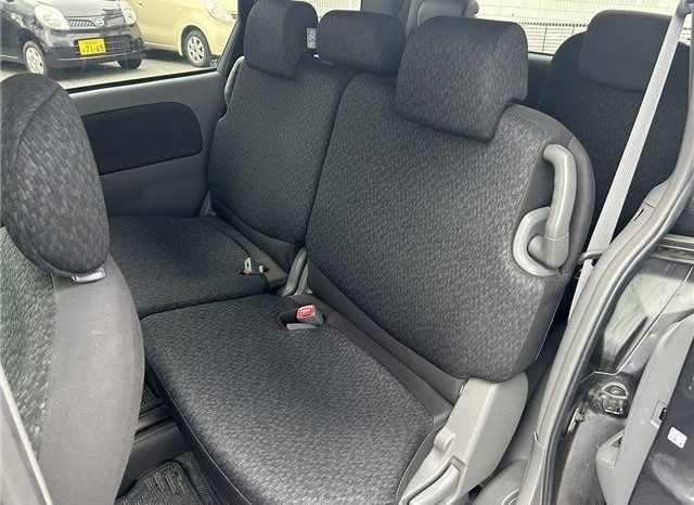 Toyota Sienta DICE 2012 full