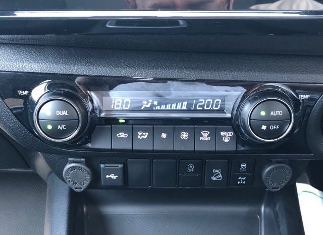 Toyota Hilux Revo Z 2024 full