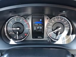 Toyota Hilux Revo Z 2024 full