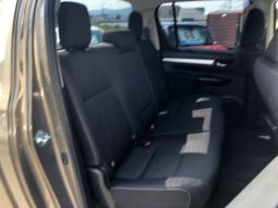 Toyota Hilux Revo Z 2024 full