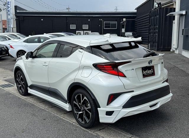 Toyota C-HR G 2019 full