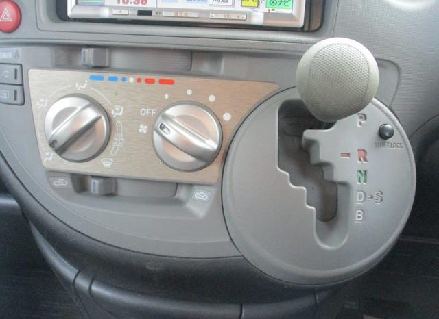 Toyota Sienta X limited 2010 full