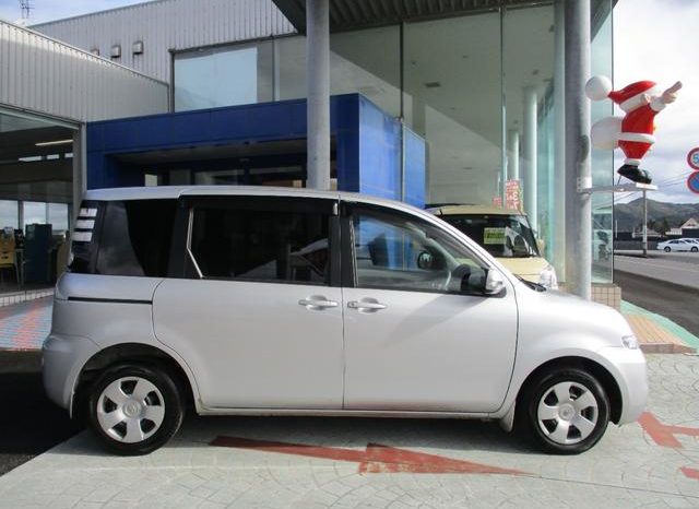 Toyota Sienta X limited 2010 full