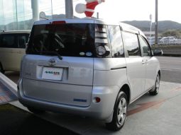 Toyota Sienta X limited 2010 full