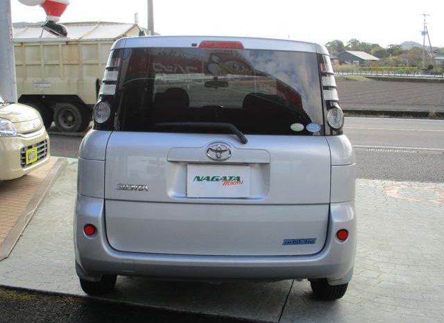 Toyota Sienta X limited 2010 full