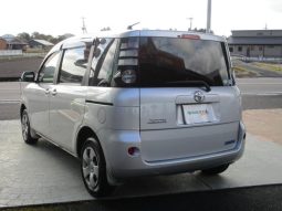 Toyota Sienta X limited 2010 full