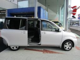 Toyota Sienta X limited 2010 full