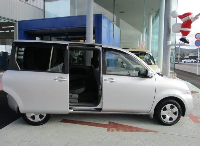 Toyota Sienta X limited 2010 full