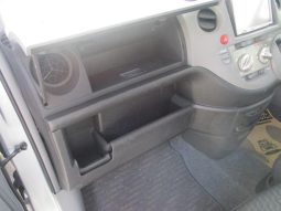 Toyota Sienta X limited 2010 full