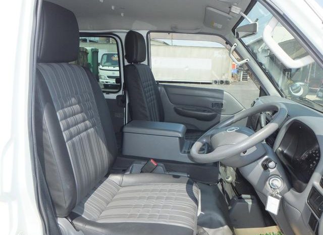 Mazda Bongo Van 2016 full