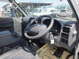 Mazda Bongo Van 2016 full