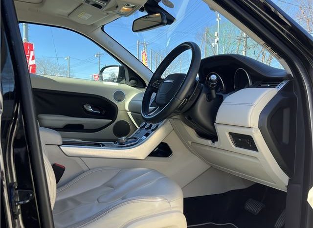 Land Rover Range Rover Evoque Prestige 2012 full