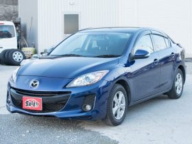 Mazda Axela 20E Skyactiv 2011