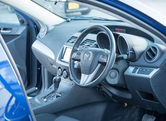 Mazda Axela 20E Skyactiv 2011 full