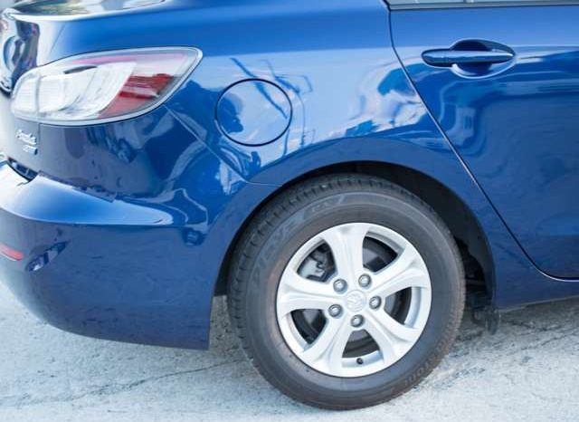 Mazda Axela 20E Skyactiv 2011 full