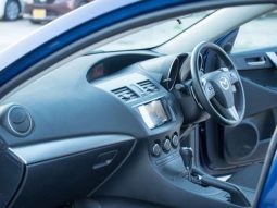 Mazda Axela 20E Skyactiv 2011 full