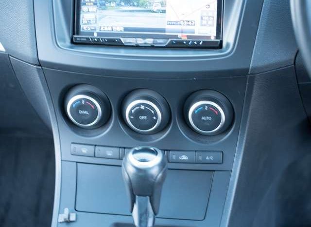 Mazda Axela 20E Skyactiv 2011 full