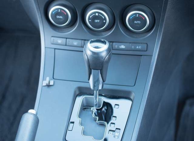 Mazda Axela 20E Skyactiv 2011 full