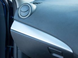 Mazda Axela 20E Skyactiv 2011 full