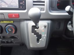 Toyota Hiace Van Long Super GL 2010 full