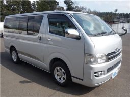 Toyota Hiace Van Long Super GL 2010 full