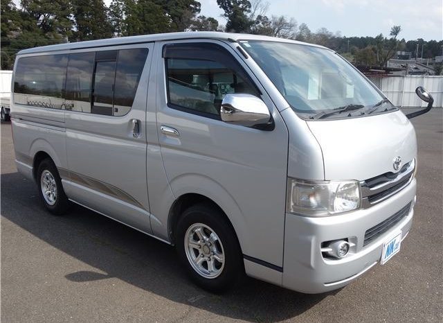 Toyota Hiace Van Long Super GL 2010 full