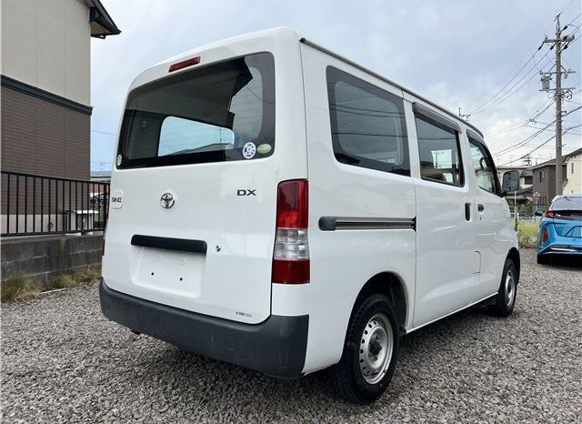 Toyota TownAce Van DX 2009 full