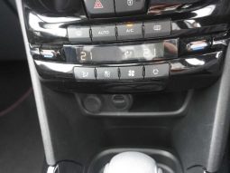 Peugeot 2008 GT Line 2017 full