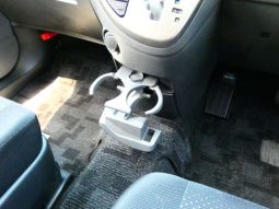 Toyota ISIS Platana Black Limited 2010 full