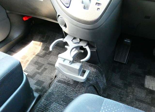 Toyota ISIS Platana Black Limited 2010 full