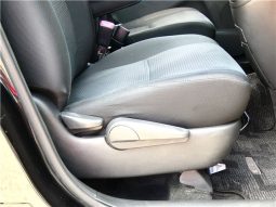 Toyota ISIS Platana Black Limited 2010 full