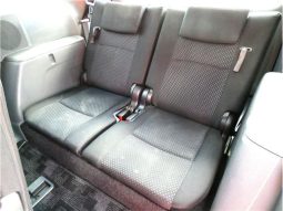 Toyota ISIS Platana Black Limited 2010 full