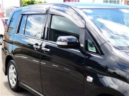 Toyota ISIS Platana Black Limited 2010 full