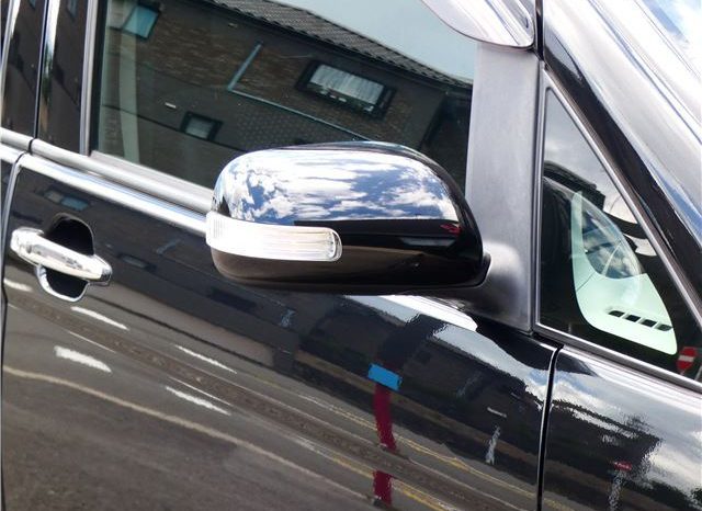 Toyota ISIS Platana Black Limited 2010 full