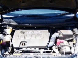 Toyota ISIS Platana Black Limited 2010 full