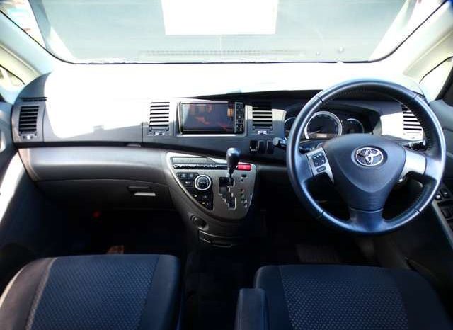 Toyota ISIS Platana Black Limited 2010 full