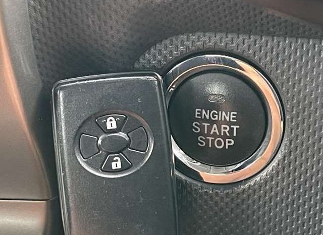 Toyota IST 150G 2013 full