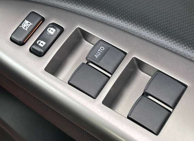 Toyota IST 150G 2013 full