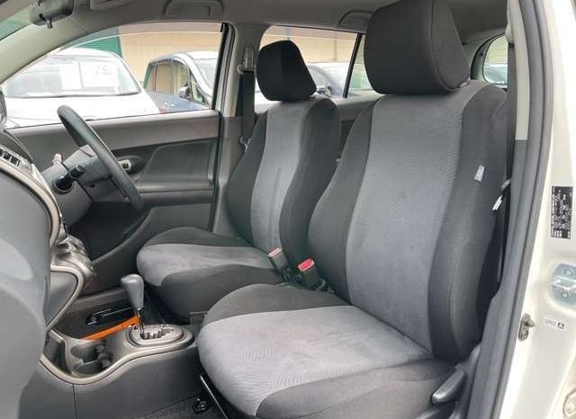 Toyota IST 150G 2013 full