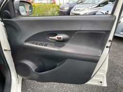 Toyota IST 150G 2013 full