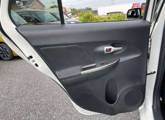 Toyota IST 150G 2013 full