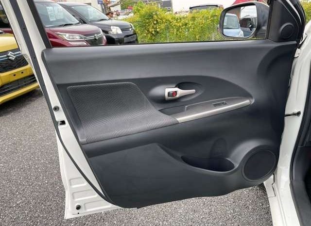 Toyota IST 150G 2013 full