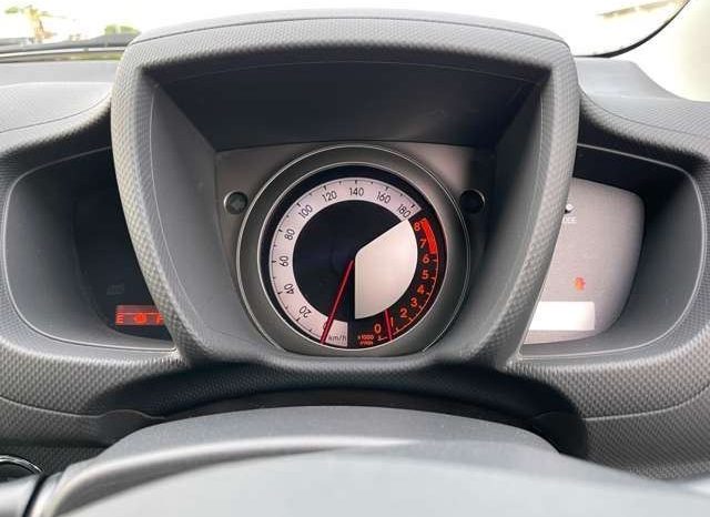 Toyota IST 150G 2013 full