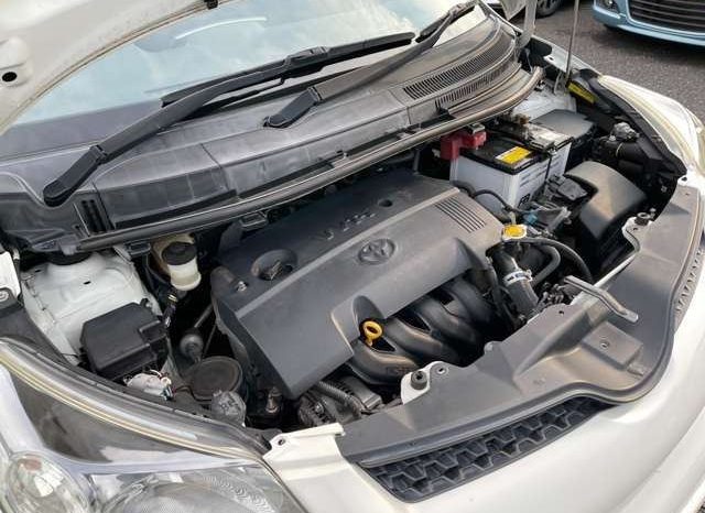 Toyota IST 150G 2013 full