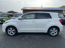 Toyota IST 150G 2013 full