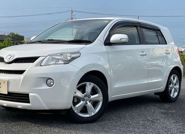 Toyota IST 150G 2013 full