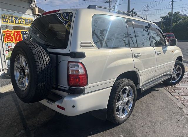 Toyota Land Cruiser Cygnus 2002 full