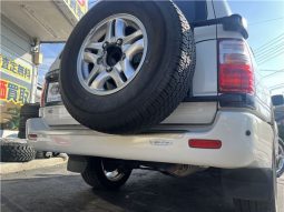 Toyota Land Cruiser Cygnus 2002 full