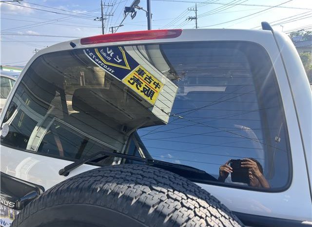 Toyota Land Cruiser Cygnus 2002 full