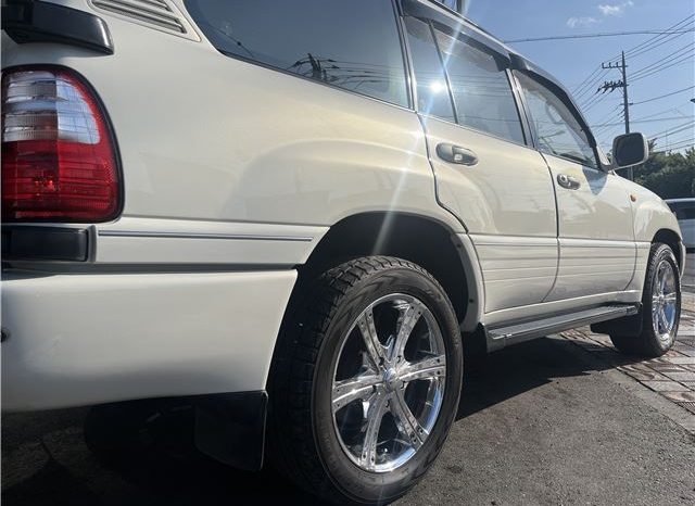 Toyota Land Cruiser Cygnus 2002 full